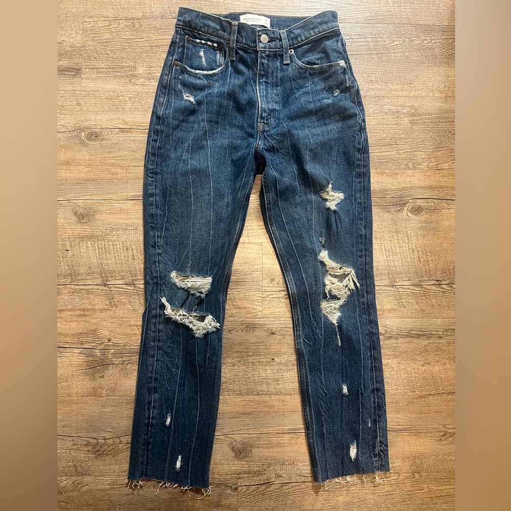 NWT! Abercrombie & fitch mom jeans